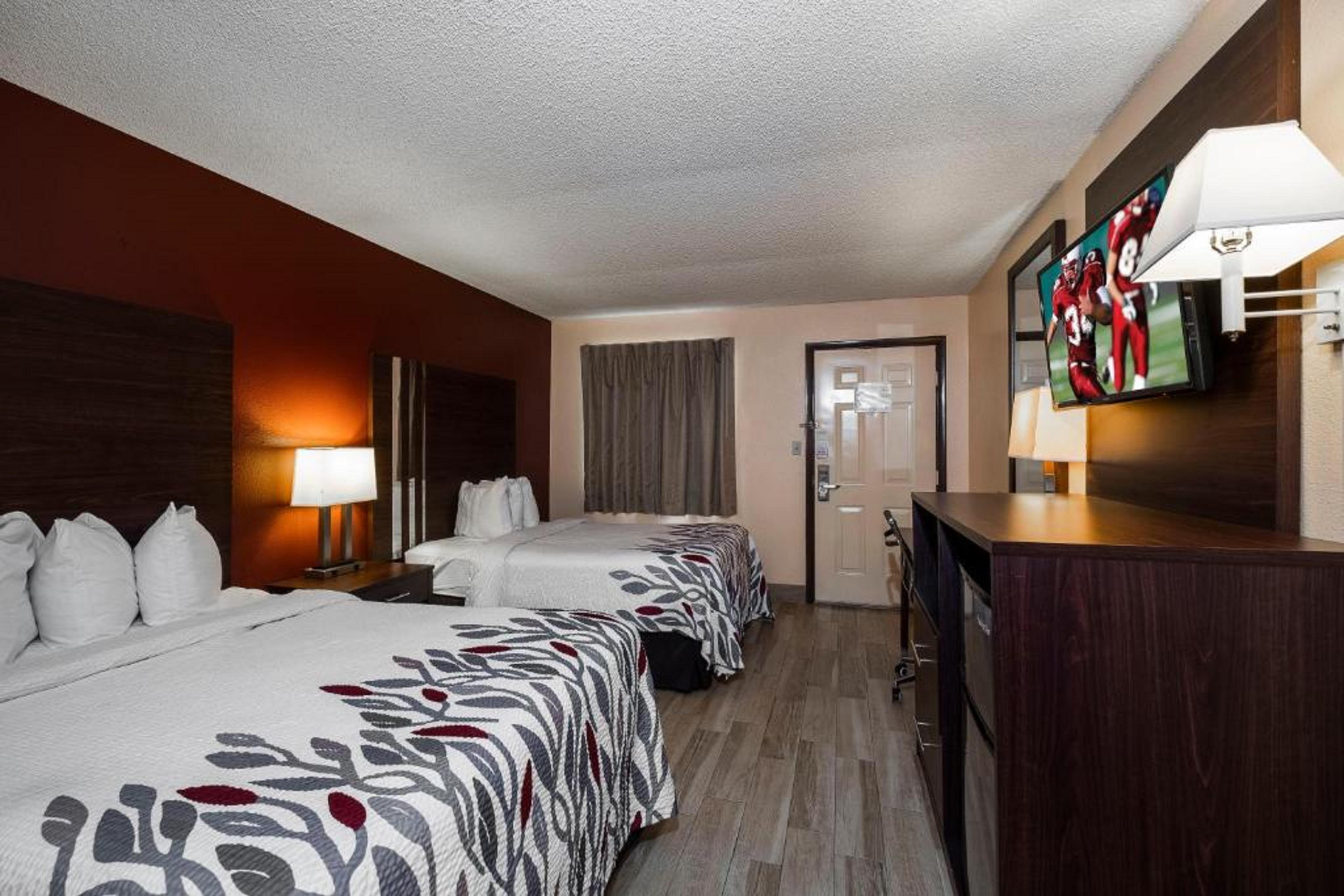 Red Roof Inn Valdosta - University Экстерьер фото