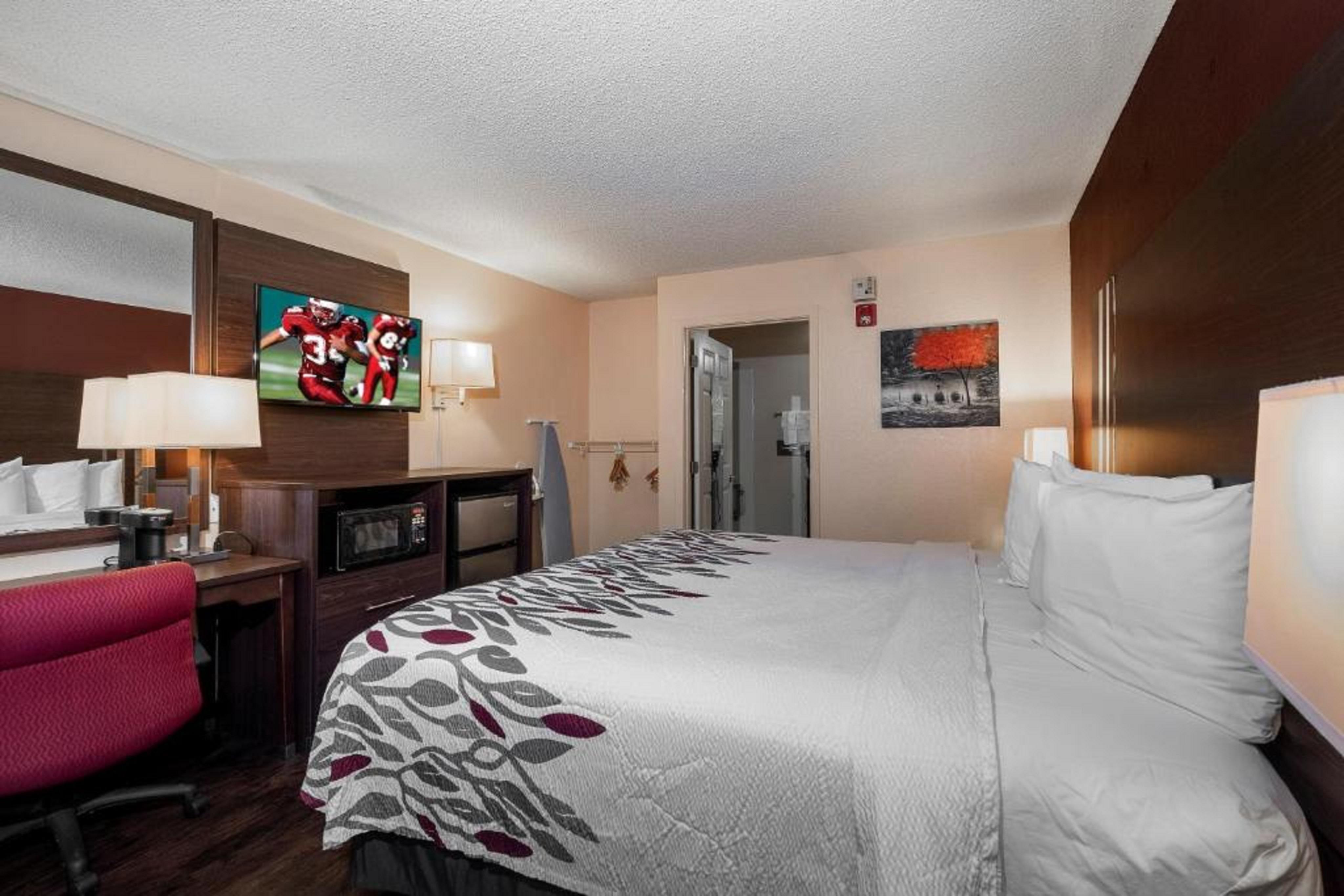 Red Roof Inn Valdosta - University Экстерьер фото