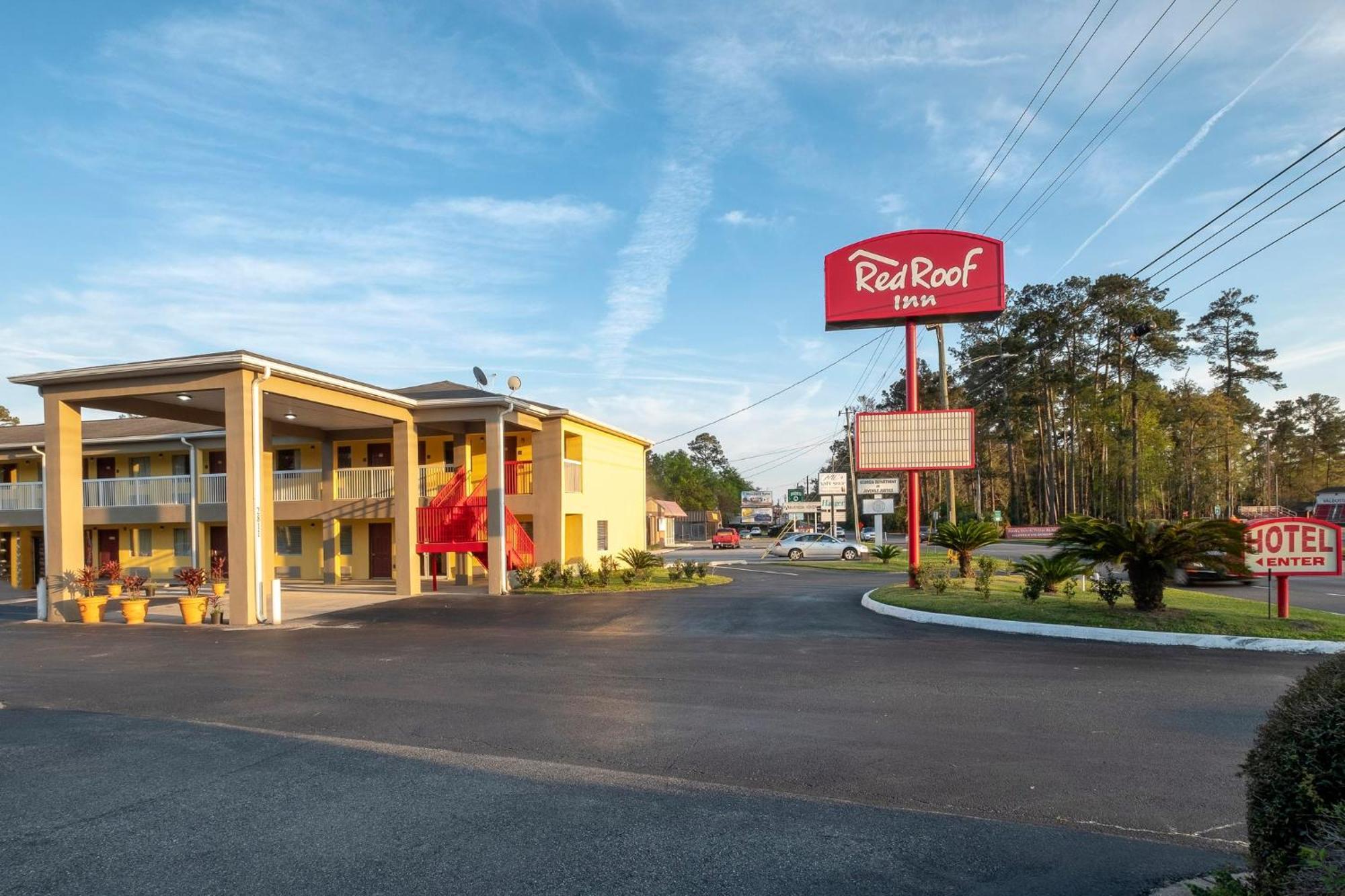 Red Roof Inn Valdosta - University Экстерьер фото