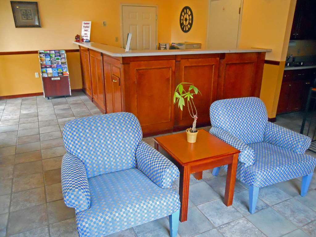 Red Roof Inn Valdosta - University Интерьер фото