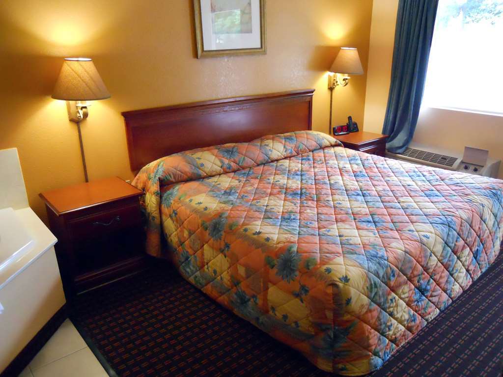 Red Roof Inn Valdosta - University Номер фото