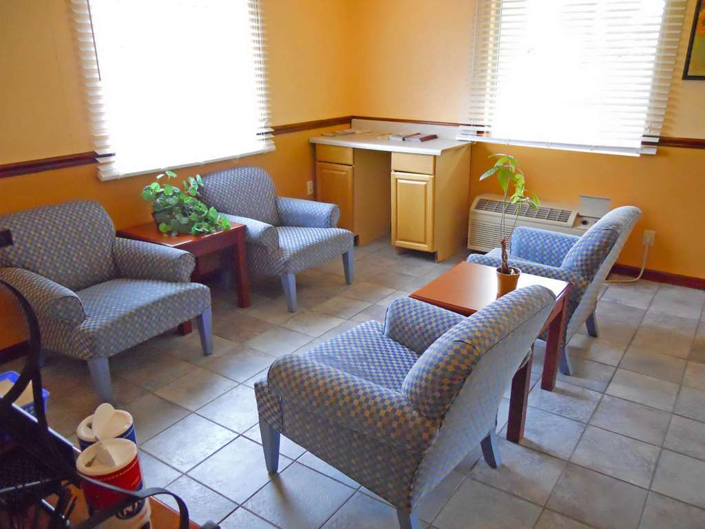 Red Roof Inn Valdosta - University Интерьер фото