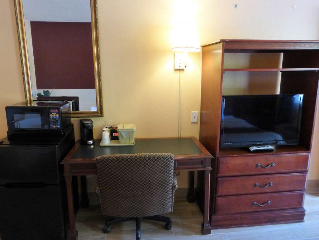 Red Roof Inn Valdosta - University Номер фото